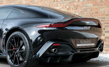 Aston Martin V8 Vantage 23