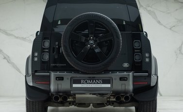 Land Rover Defender 90 V8 CARPATHIAN EDITION 8