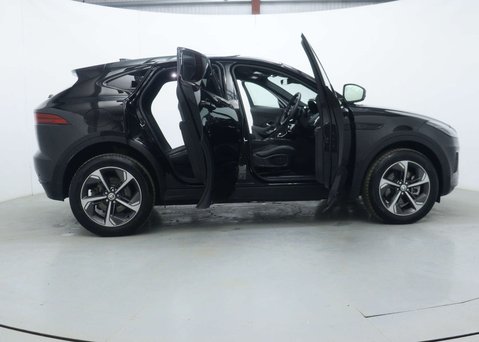Jaguar E-Pace 1.5 P300e 11.5kWh R-Dynamic SE Black SUV 5dr Petrol Plug-in Hybrid Auto AWD 69