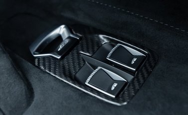 McLaren 765LT Spider 36