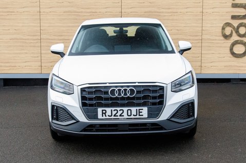 Audi Q2 TFSI TECHNIK 5