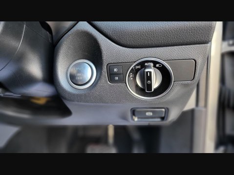 Mercedes-Benz GLA GLA 180 URBAN EDITION 20