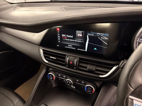Alfa Romeo Giulia 2.0T Veloce Auto Euro 6 (s/s) 4dr 19