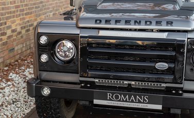 Land Rover Defender 90 XS URBAN TRUCK Carbon Edition 20