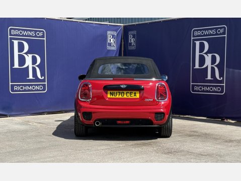 Mini Convertible 1.5 Cooper Sport Convertible 2dr Petrol Steptronic Euro 6 (s/s) (136 ps) 6