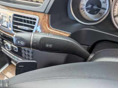 Mercedes-Benz E Class 2.1 E220 CDI SE G-Tronic+ Euro 5 (s/s) 4dr 16
