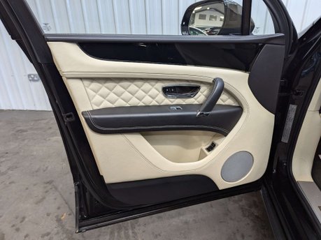 Bentley Bentayga 6.0 Bentayga W12 Auto 4WD 5dr 57