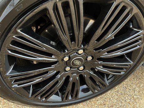 Land Rover Range Rover WESTMINSTER BLACK MHEV 38