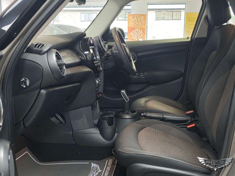 Mini Hatch 1.5 Cooper Classic Steptronic Euro 6 (s/s) 5dr 68