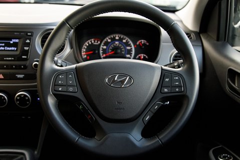 Hyundai i10 SE 15