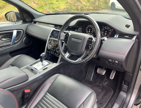 Land Rover Discovery Sport 2.0 Discovery Sport R-Dynamic HSE Auto 4WD 5dr 13