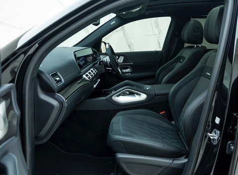 Mercedes-Benz GLS 63 Night Edition Executive 19