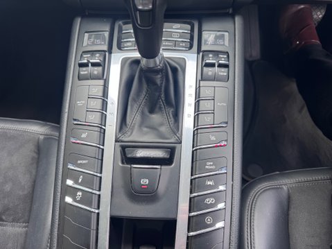 Porsche Macan GTS PDK 22