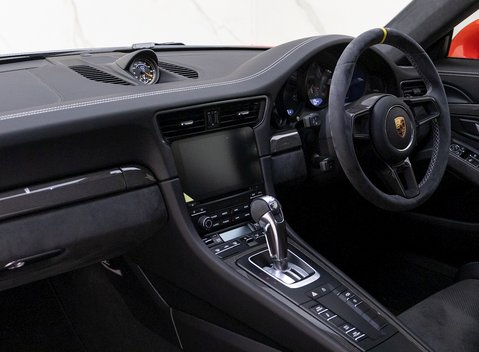 Porsche 911 (991.2) GT3 RS Weissach 13