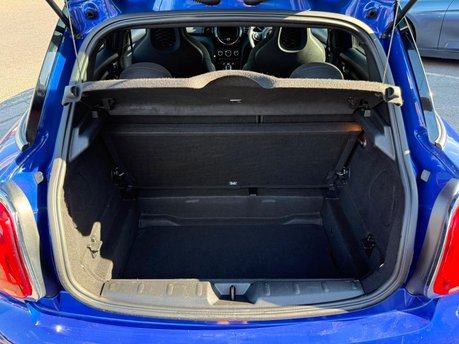 Mini Hatch 1.5 Cooper Sport Steptronic Euro 6 (s/s) 5dr 15