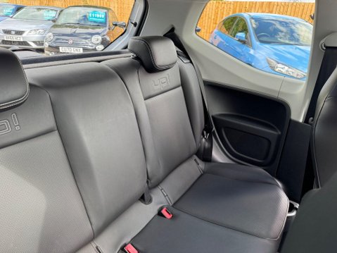 Volkswagen Up HIGH UP 33
