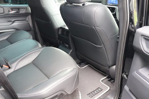 Toyota Land Cruiser BRAND NEW COMMERCIAL WITH A GENUINE REAR SEAT CONVERSION 18