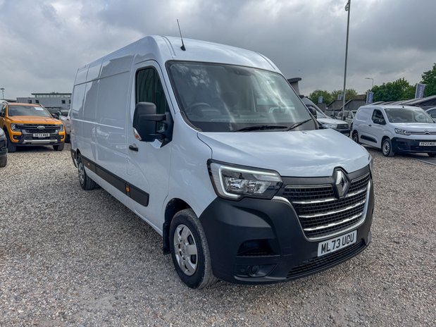 Renault Master LWB L3H2 Medium Roof Advance Lm35 Air Con Nav Sensors EURO 6 4