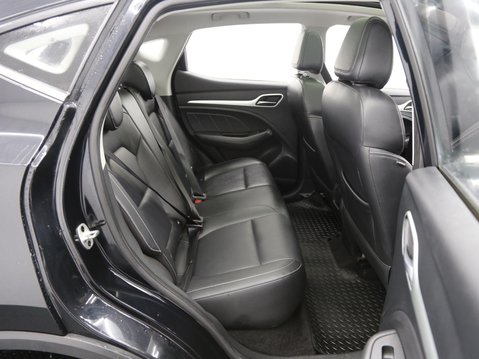 MG ZS 44.5kWh Exclusive Auto 5dr 22