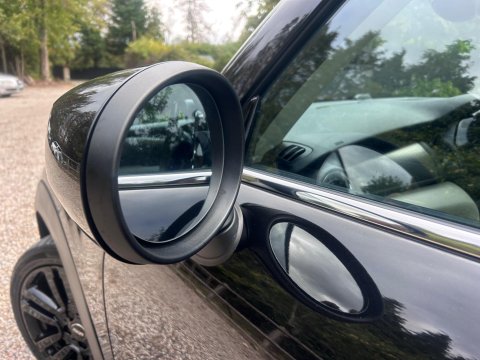 Mini Hatch 1.5 Cooper Exclusive Steptronic Euro 6 (s/s) 3dr 48