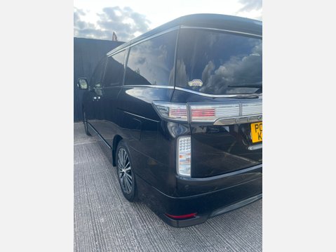 Nissan Elgrand 3.5 v6 petrol automatic 4