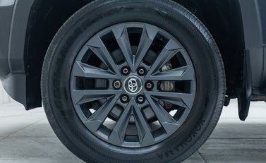 Toyota Land Cruiser Invincible 40