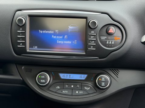 Toyota Yaris VVT-I EXCEL 37