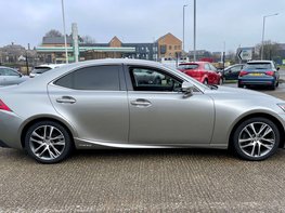 Lexus Is 2.5 IS 300h Advance CVT 4dr 9