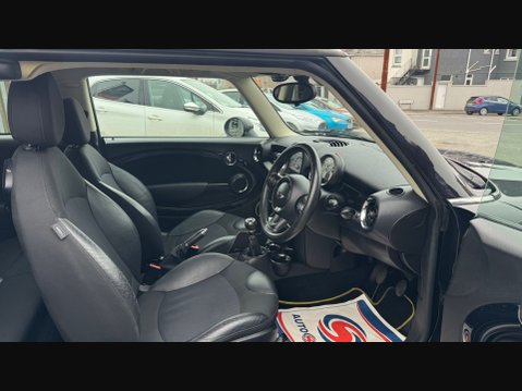 Mini Clubman COOPER D 9