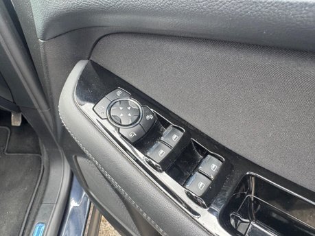 Ford Galaxy TITANIUM ECOBLUE 28
