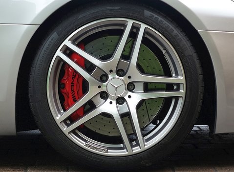 Mercedes-Benz SLS AMG Roadster 4