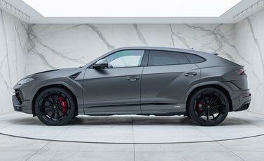 Lamborghini Urus S 11