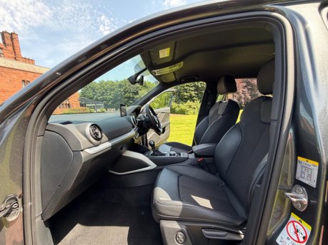 Audi Q2 TFSI S LINE 9