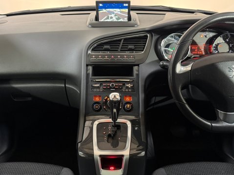 Peugeot 5008 1.6 BLUEHDI S/S ALLURE AUTOMATIC 15