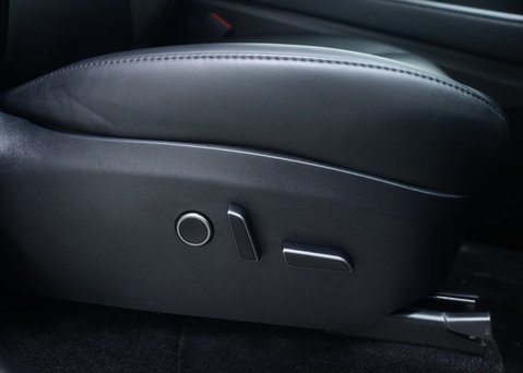 Tesla Model Y Model Y RWD 5dr 33