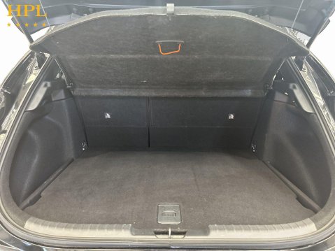 Toyota Corolla 2.0 VVT-h Icon Hatchback 5dr Petrol Hybrid CVT Euro 6 (s/s) (196 ps) 21