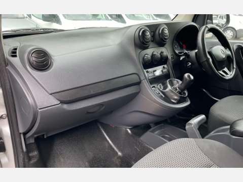 Mercedes-Benz Citan 1.5 109 CDI Crew Van L3 Euro 5 6dr (5 Seat) 33