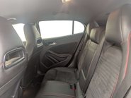 Mercedes-Benz GLA 2.1 GLA 200 D AMG Line Auto 5dr 39