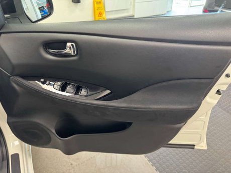Nissan LEAF Leaf Black Edition 5dr 41