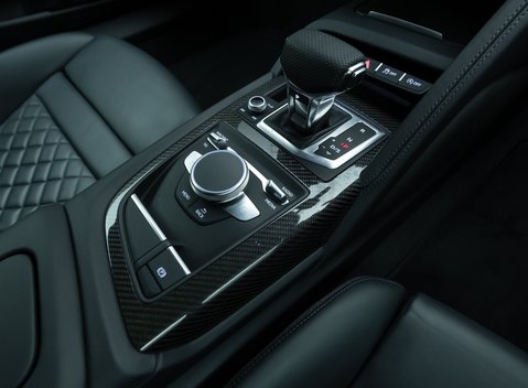 Audi R8 V10 PERFORMANCE CARBON BLACK 16