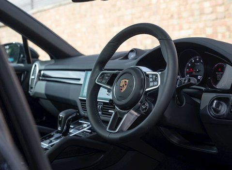 Porsche Cayenne Coupé 11