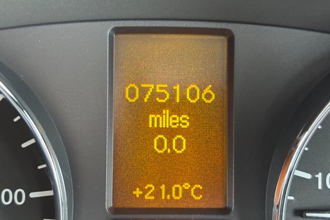 Mercedes-Benz Sprinter 319 V6 Cdi Lwb Hr Panel Van - Twin Side Doors / Air Con / Rear Camera 37
