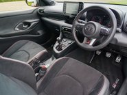 Toyota Yaris GR-Y CIRCUIT 9