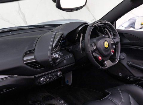 Ferrari 488 Spider 11