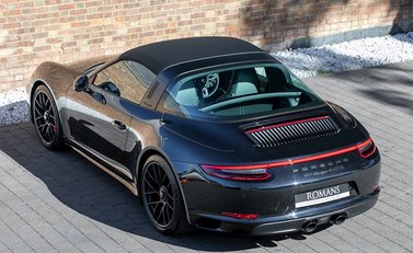 Porsche 911 (991.2) Targa 4 GTS 10