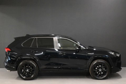 Toyota Rav4 2.5 RAV4 Black Edition HEV CVT 4WD 5dr 19