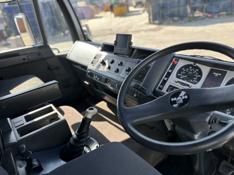 MAN TGL RACE TRUCK, RACE VAN AMAZING CONDITION HUGE GARAGE LE 8.180 24