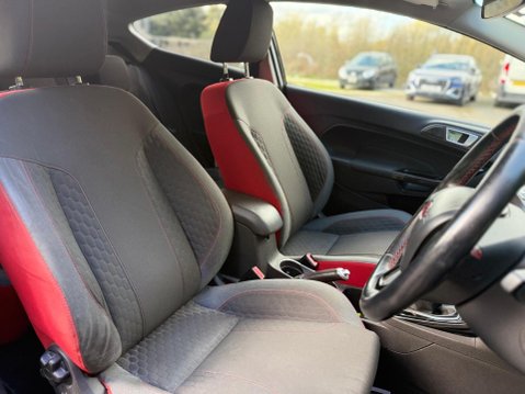 Ford Fiesta 1.0T EcoBoost Zetec S Euro 6 (s/s) 3dr 10