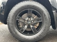 Land Rover Defender 90 D200 Hard Top MHEV 32