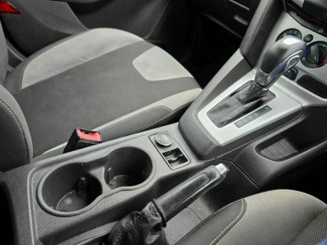 Ford Focus 1.6 Zetec S Powershift Euro 5 5dr 29